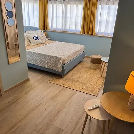 ベッド・アンド・ブレックファスト Molablu モーラ・ディ・バーリ