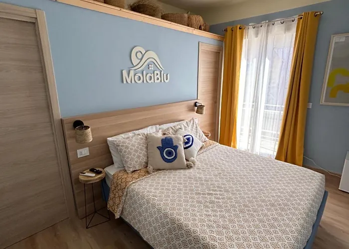 לינה וארוחת בוקר Molablu