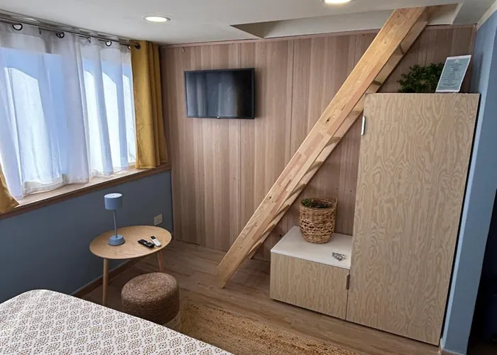 Molablu לינה וארוחת בוקר